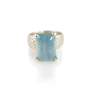 KenSuJewelry Hammered Prong Ring Dark Blue Rectangular Aquamarine
