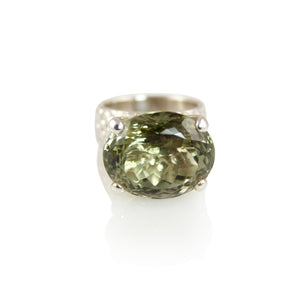 KenSuJewelry Hammered Prong Ring Oval Horizontal Green Amethyst